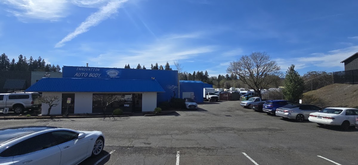 Chris & John's Auto Body