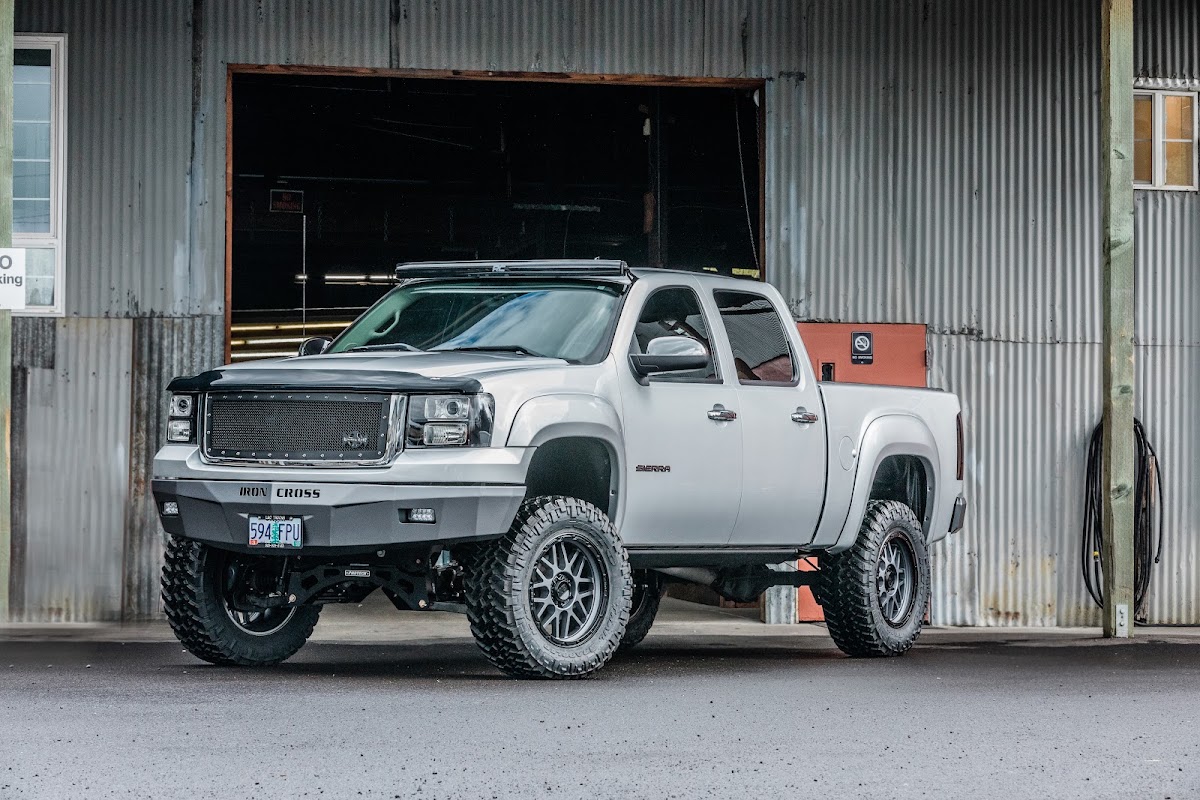 L&C Trucks