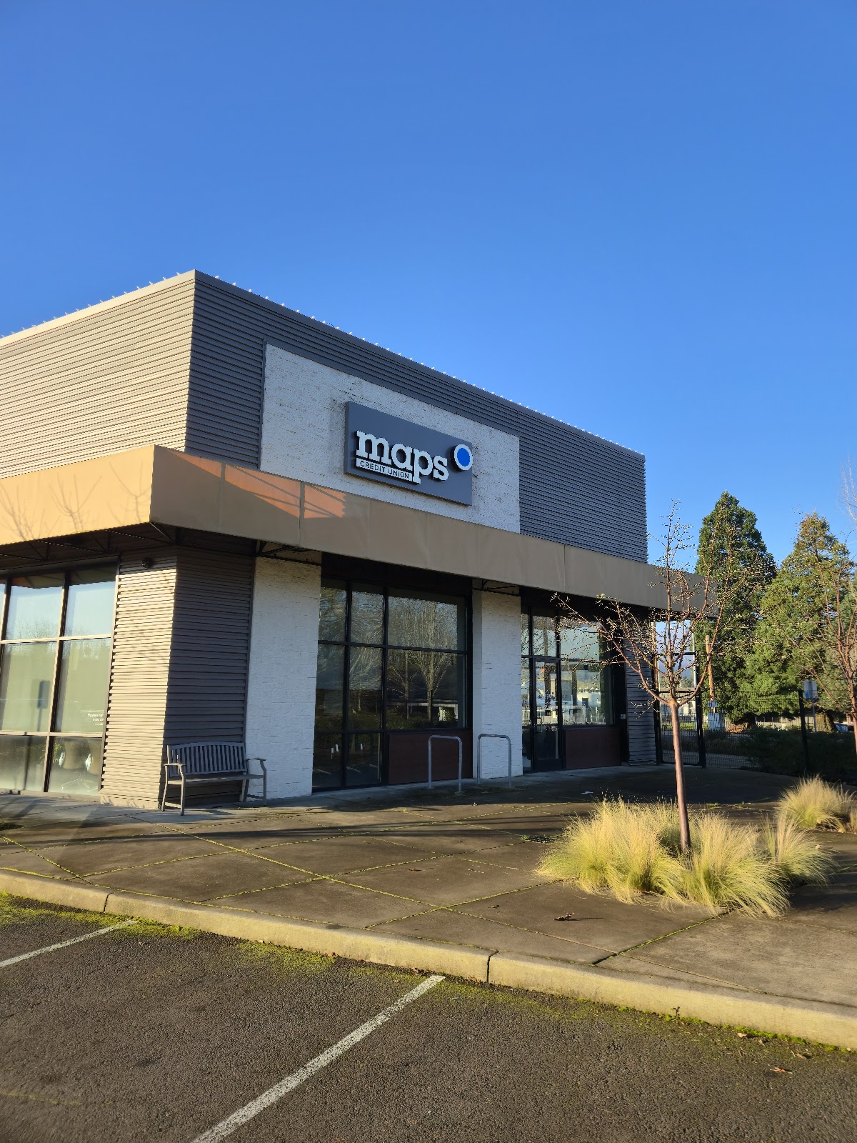 Lewis & Clark Bank